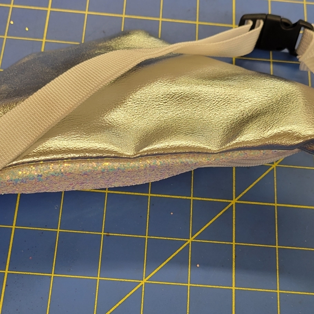 White & Silver Fanny Packs Glittered Adjustable - Picture 2 of 4